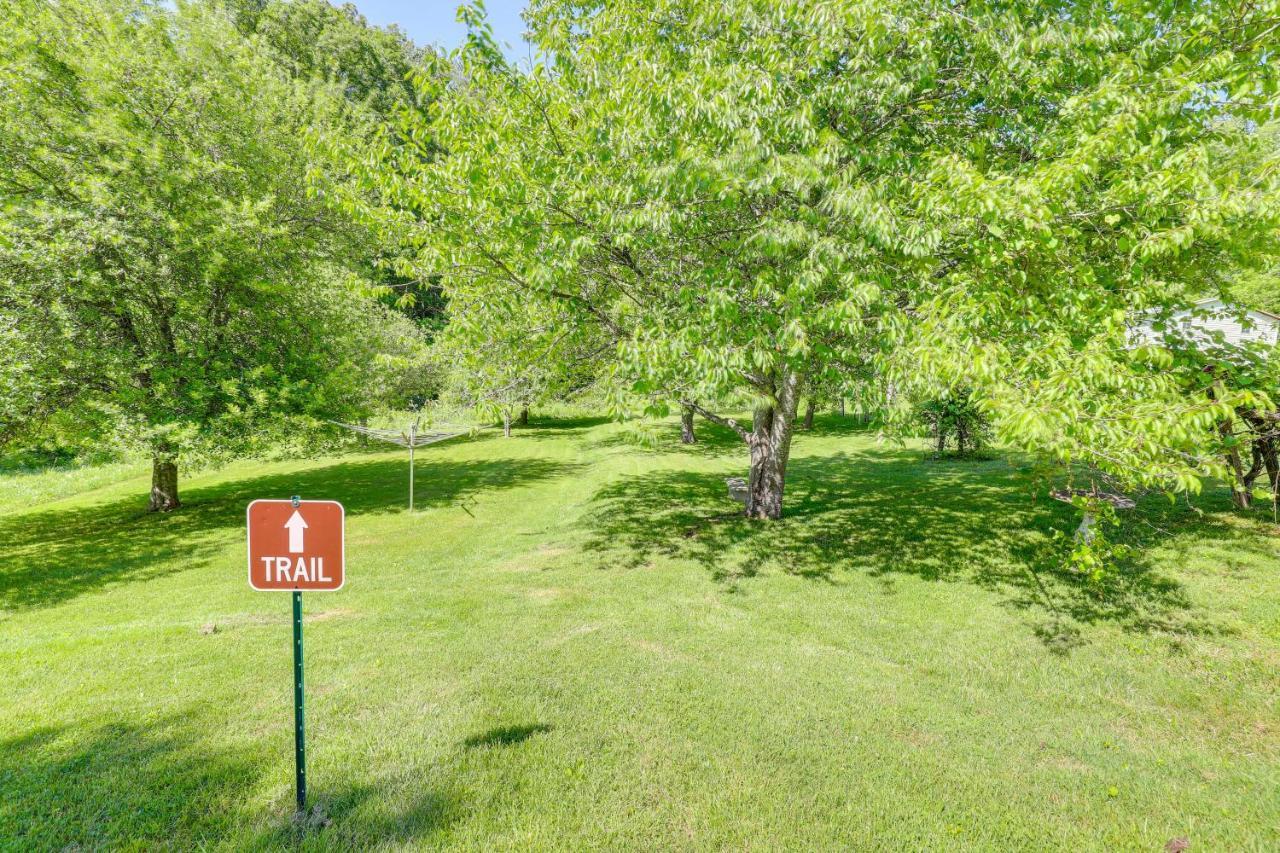 Weaverville Cottage Fishing Pond And Mountain Views Exterior photo